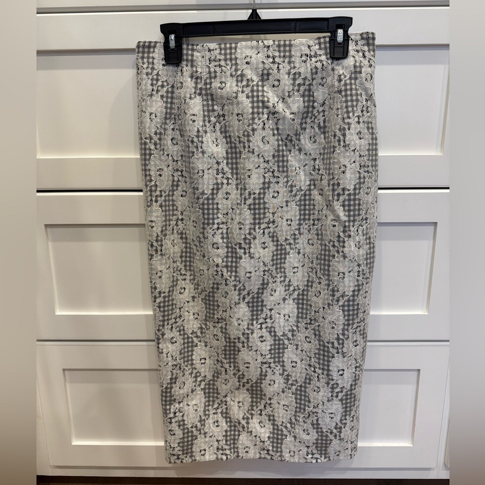 Veronica Beard Gray and White Pencil Skirt